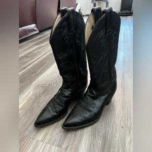 Black Cowgirl boots